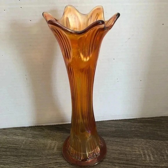 Vtg Marigold Carnival Glass Swung Vase - Picture 6 of 11